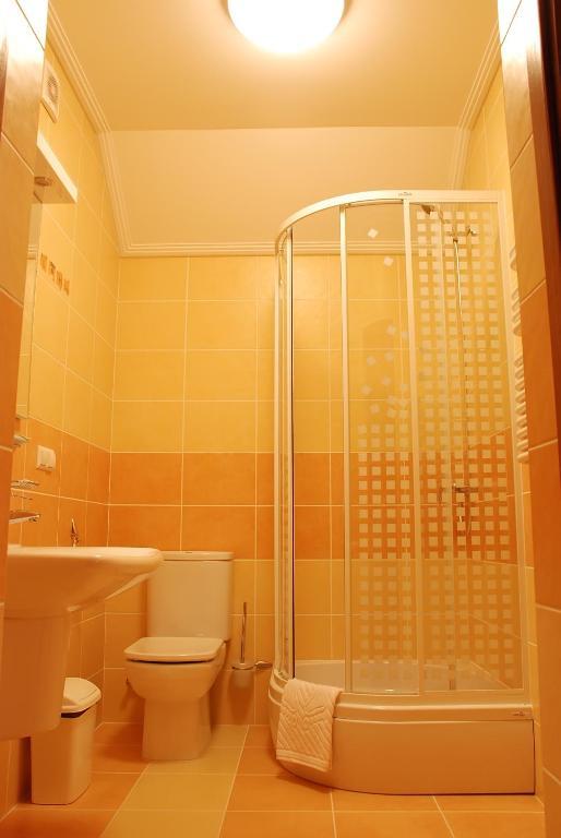 Hotel Magnat Mukačevo Esterno foto